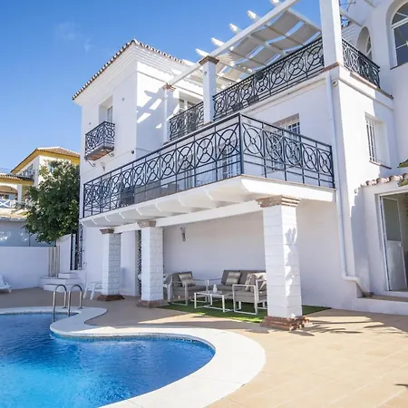Cubo's Santa Clara Villa Coín